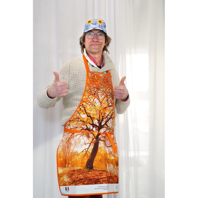 Jérôme Hutin et son tablier "Le chêne d'or"